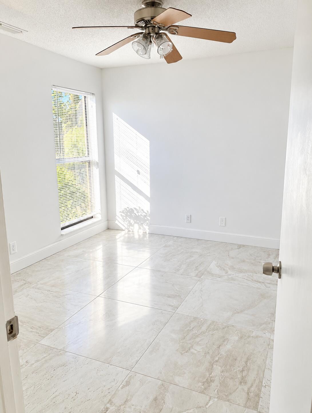 2004 Waterview Circle — photo 7
