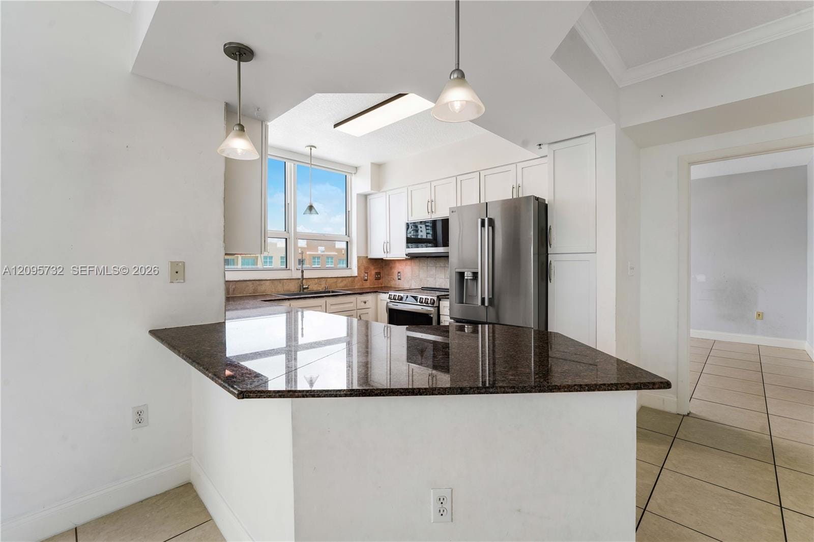 2000 N Bayshore Drive 702 — photo 8