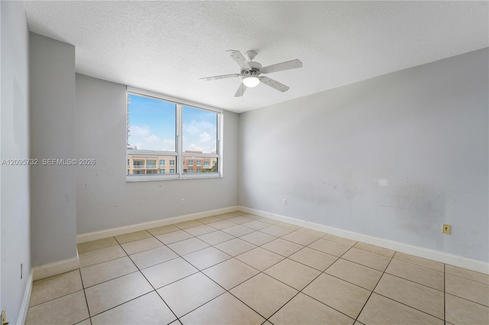 2000 N Bayshore Drive 702 — photo 10