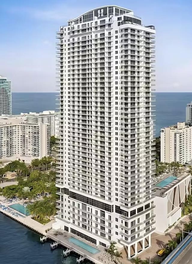 4010 S Ocean Drive R1007, Hollywood, FL 33019