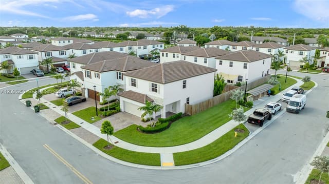 2479 SE 24th Drive, Homestead, FL 33035