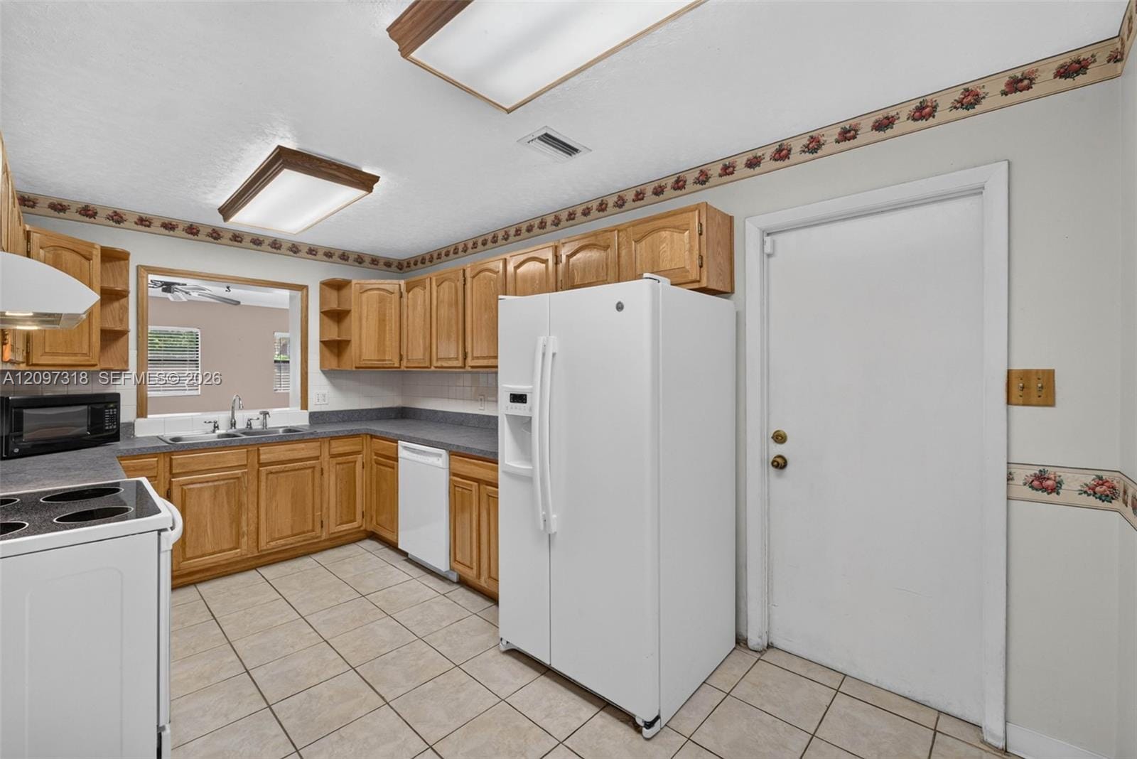 3312 W Burke Street, Tampa, FL 33614 photo 13