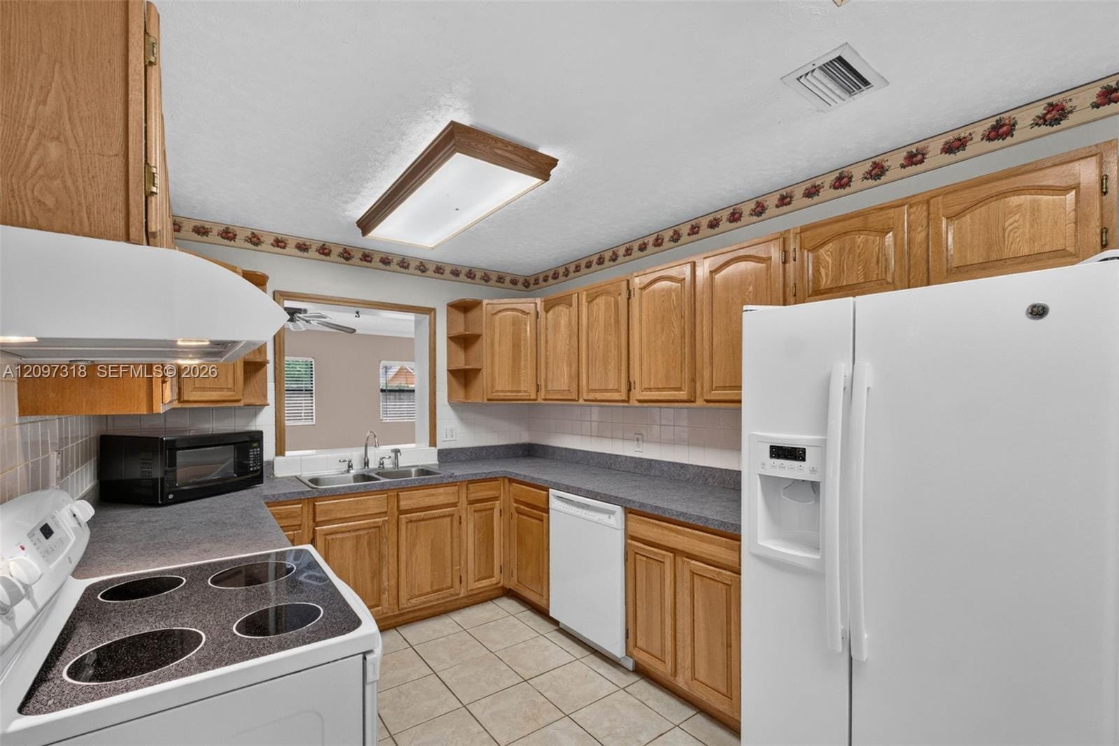 3312 W Burke Street, Tampa, FL 33614 photo 23