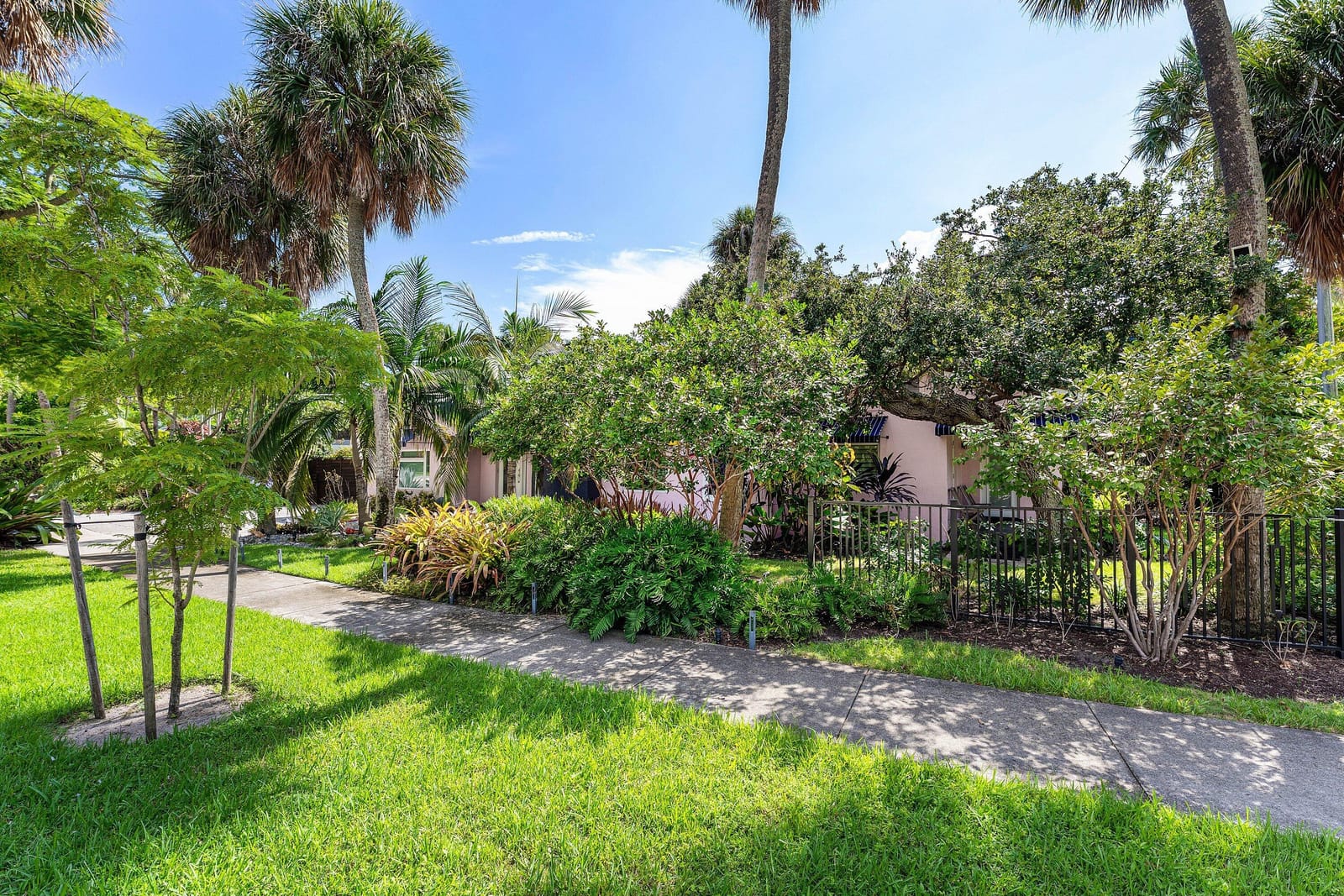 742 PARK Drive W, Boca Raton, FL 33432 photo 23