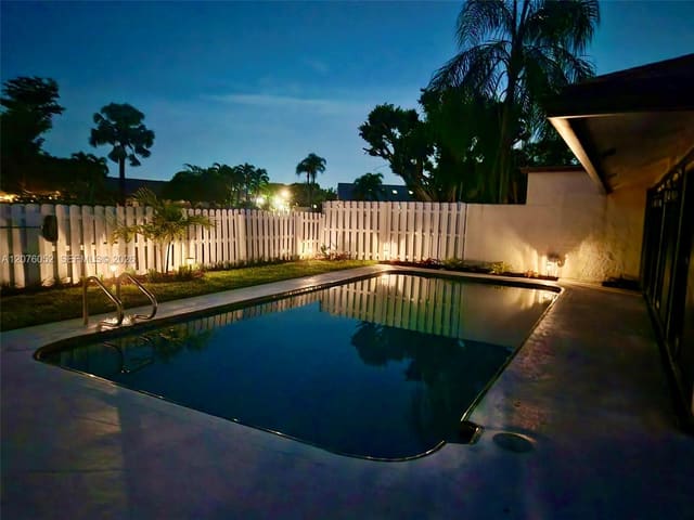 303 SW 28th Avenue 303, Delray Beach, FL 33445