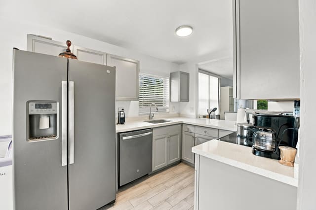 5860 NW 64TH Avenue 201, Tamarac, FL 33319