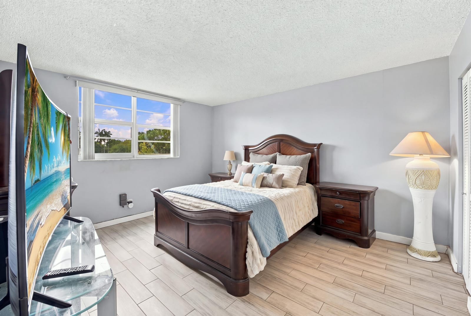 5860 NW 64TH Avenue 201 — photo 8