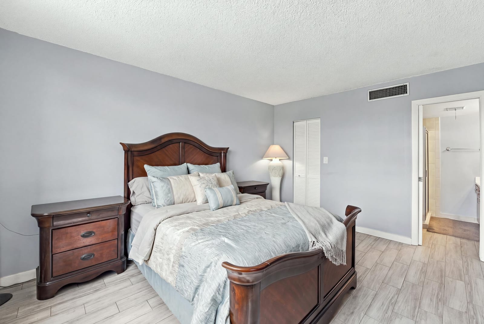 5860 NW 64TH Avenue 201 — photo 9