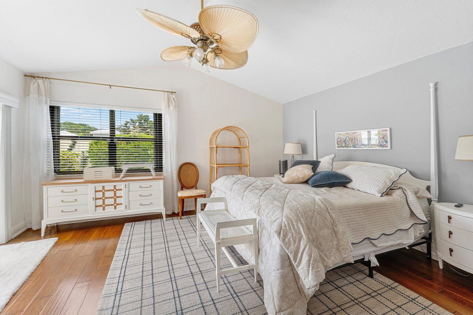 2530 LA LIQUE Circle, Palm Beach Gardens, FL 33410 photo 16