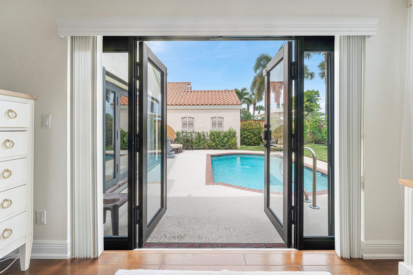 2530 LA LIQUE Circle, Palm Beach Gardens, FL 33410 photo 18