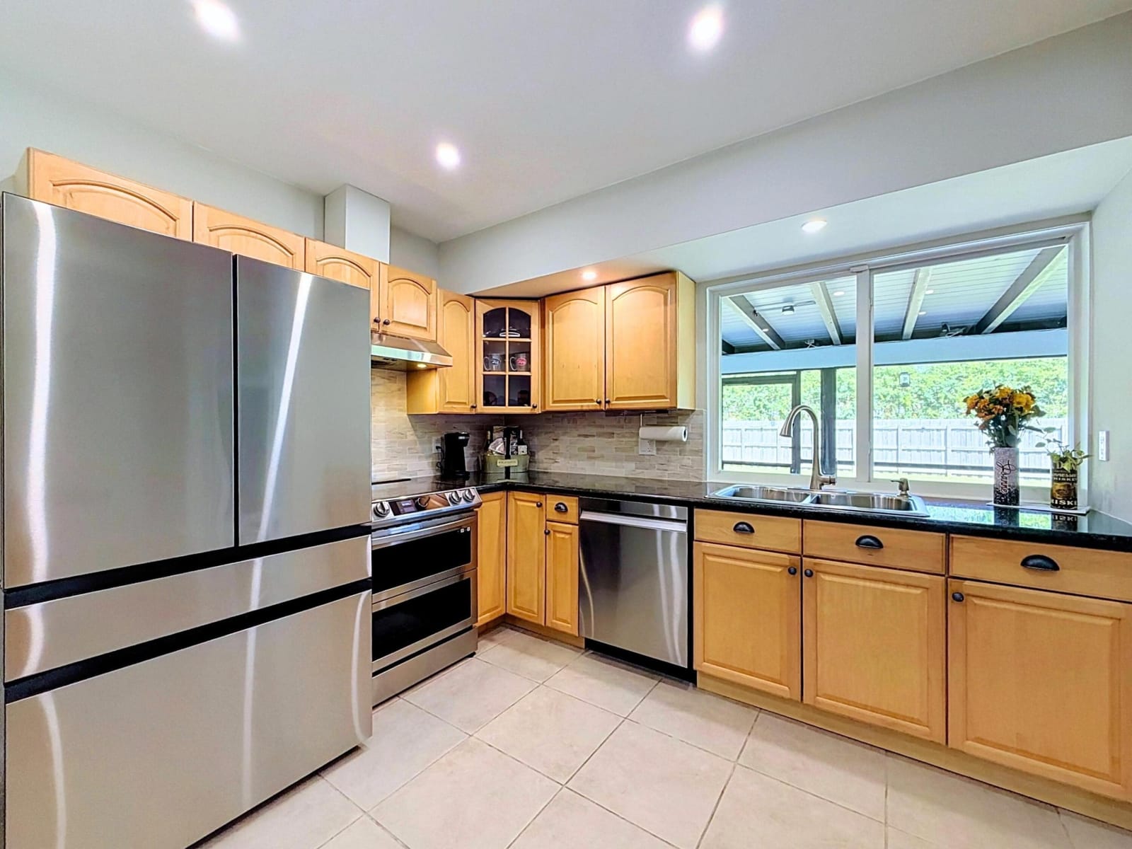 2621 NE 51ST Court — photo 4