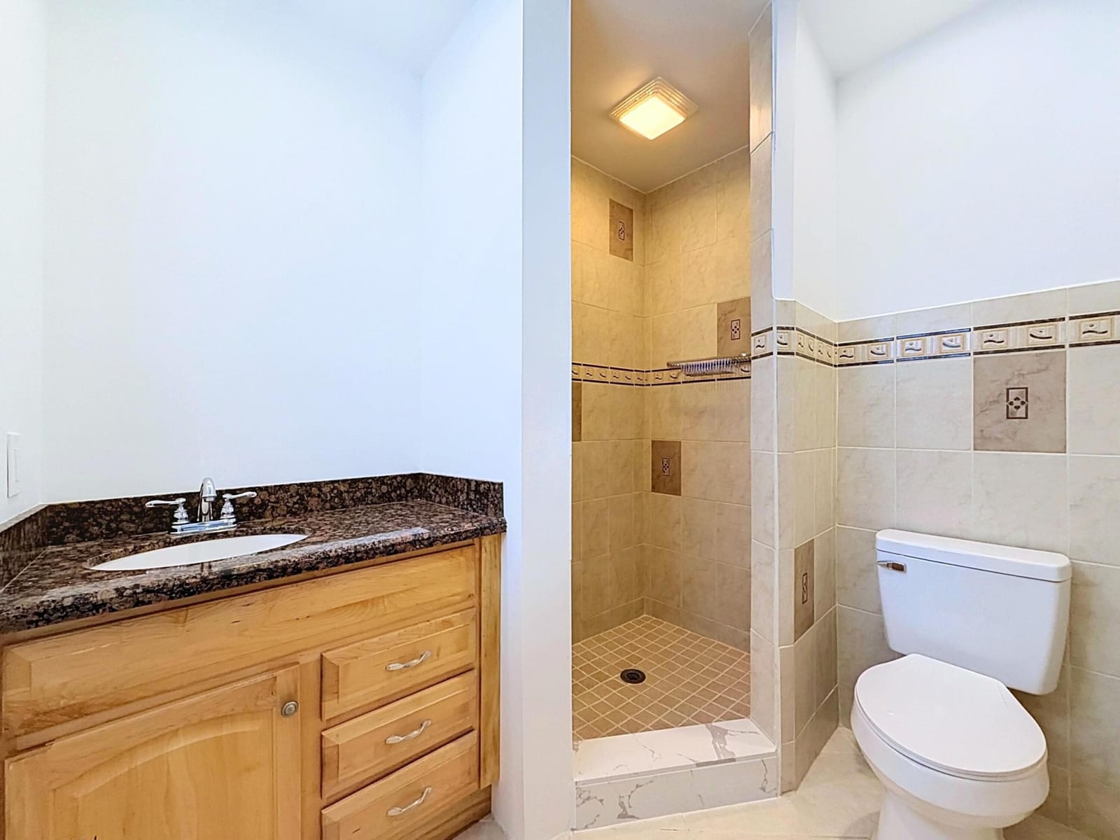 2621 NE 51ST Court — photo 8