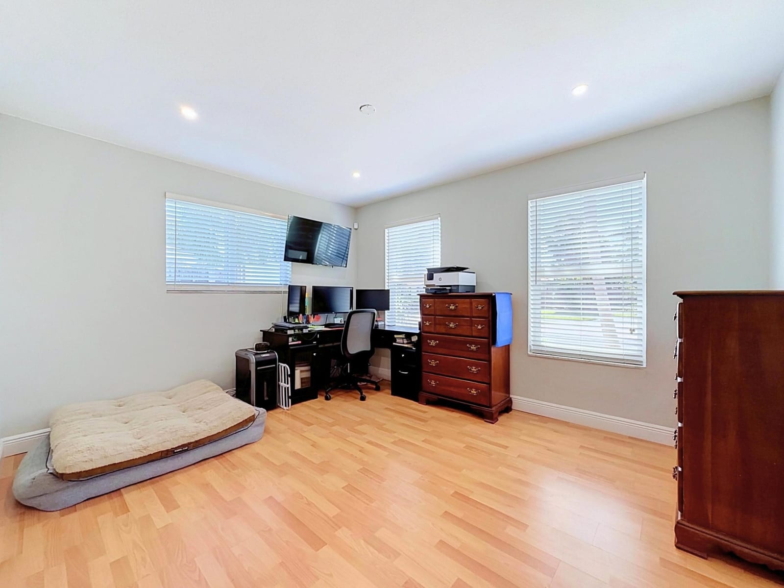 2621 NE 51ST Court — photo 9