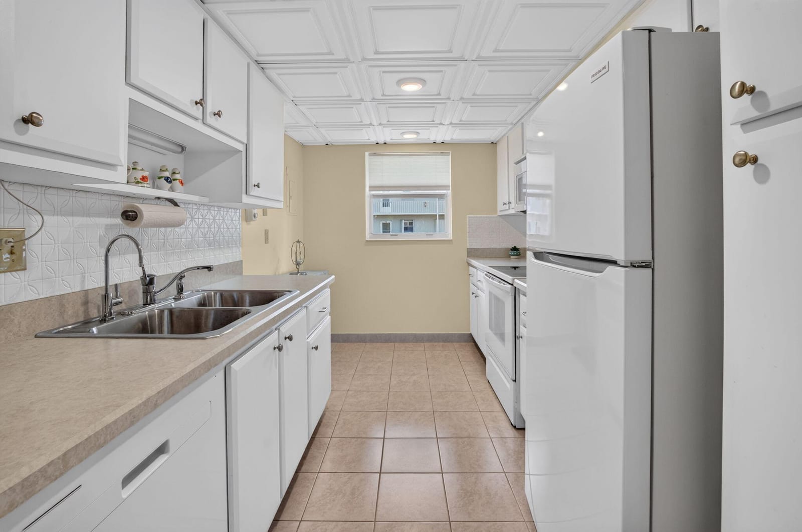 2320 SW 22nd Avenue 211, Delray Beach, FL 33445 photo 13