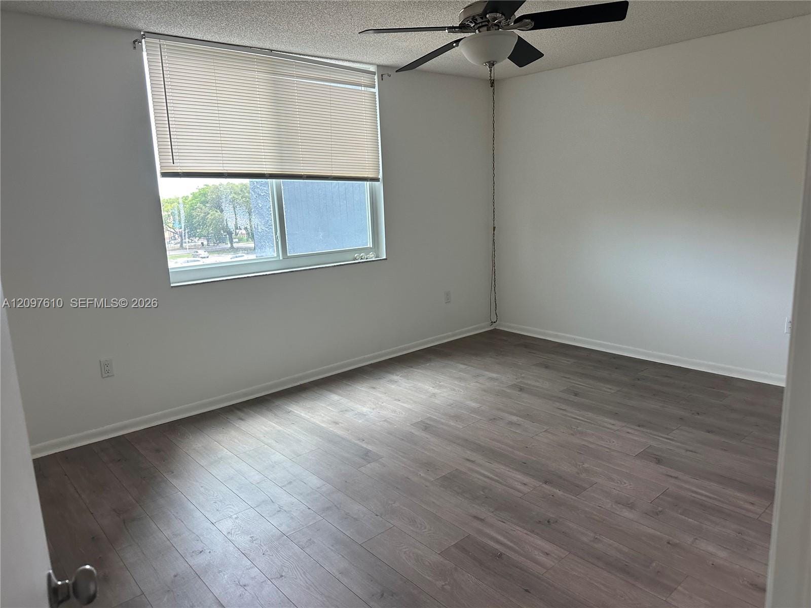 919 Hillcrest Drive 407 — photo 6