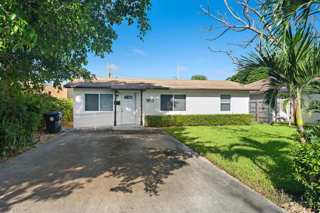 1615 S N Street, Lake Worth, FL 33460