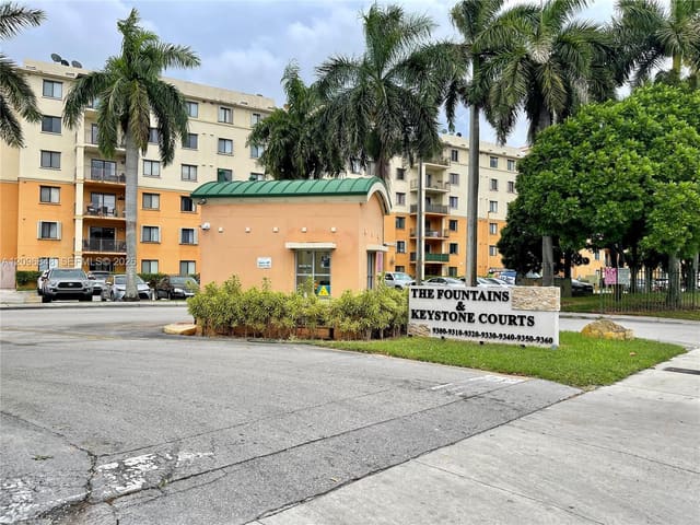 9310 Fontainebleau Boulevard 207, Miami, FL 33172