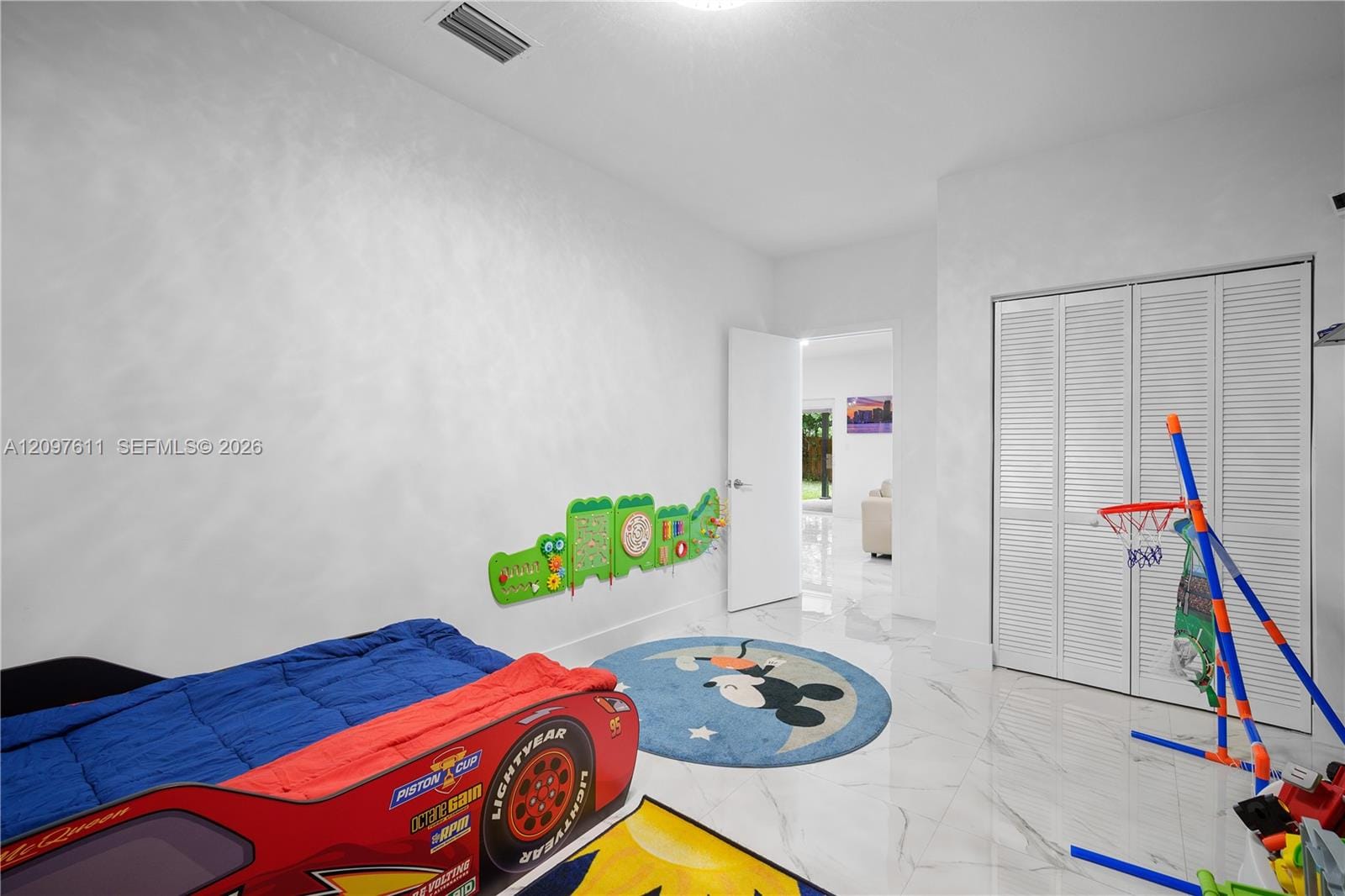 925 NE 4th Street — photo 11