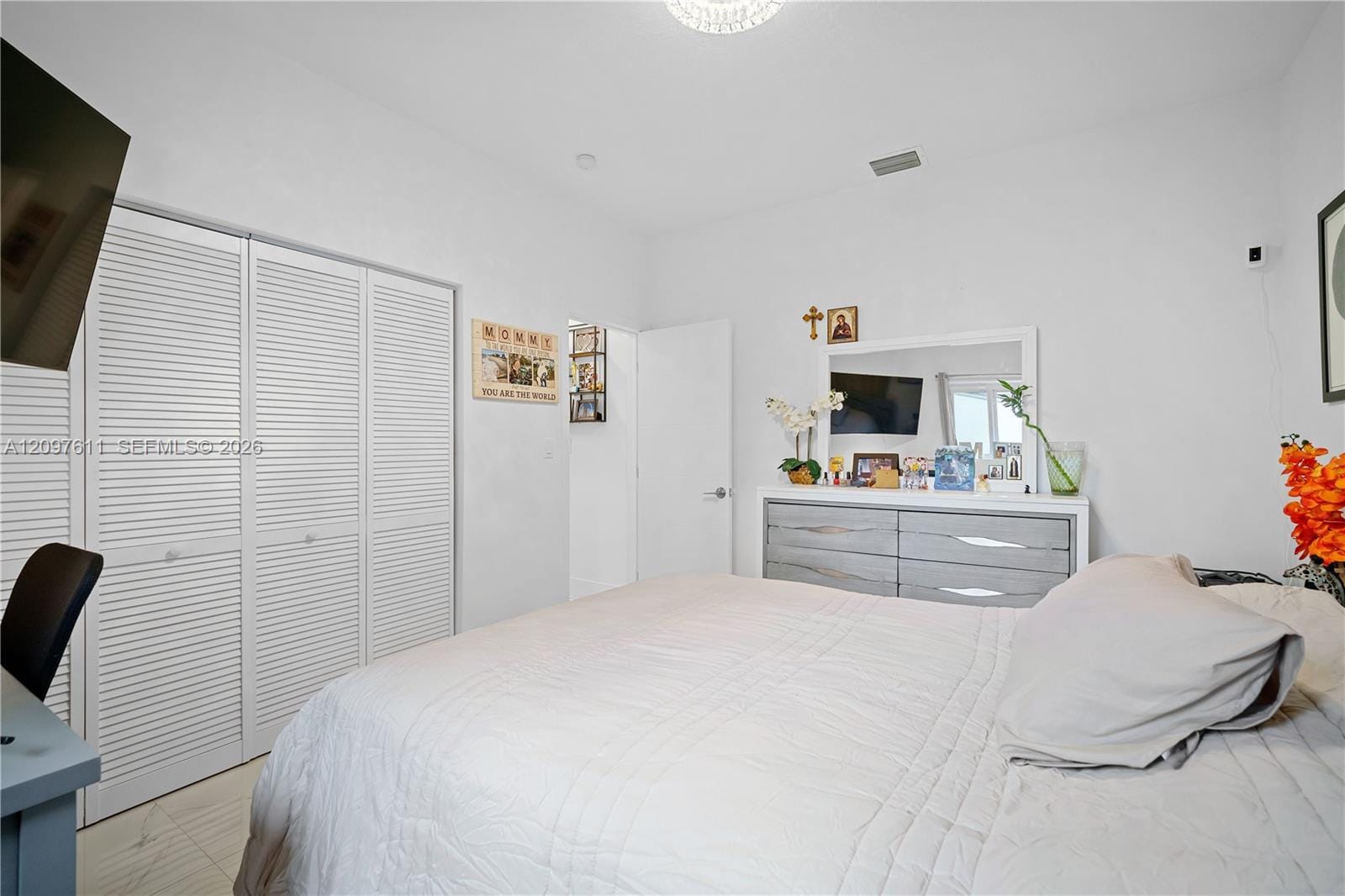 925 NE 4th Street, Hallandale Beach, FL 33009 photo 13