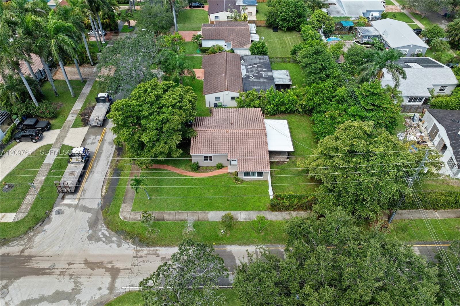 925 NE 4th Street, Hallandale Beach, FL 33009 photo 25