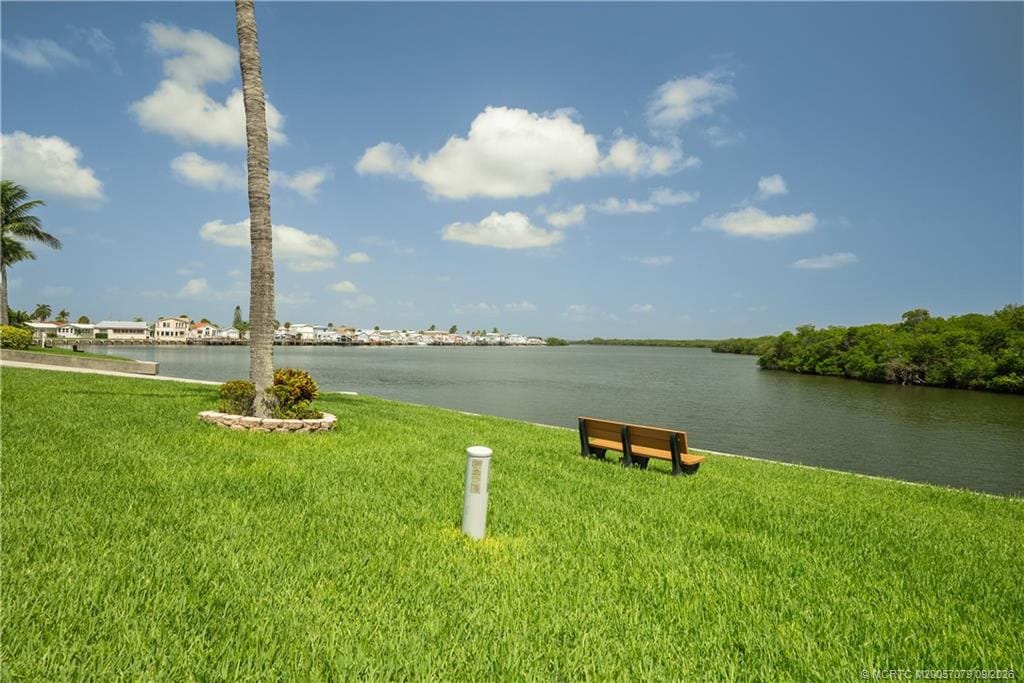 549 Nettles Boulevard, Jensen Beach, FL 34957 photo 17