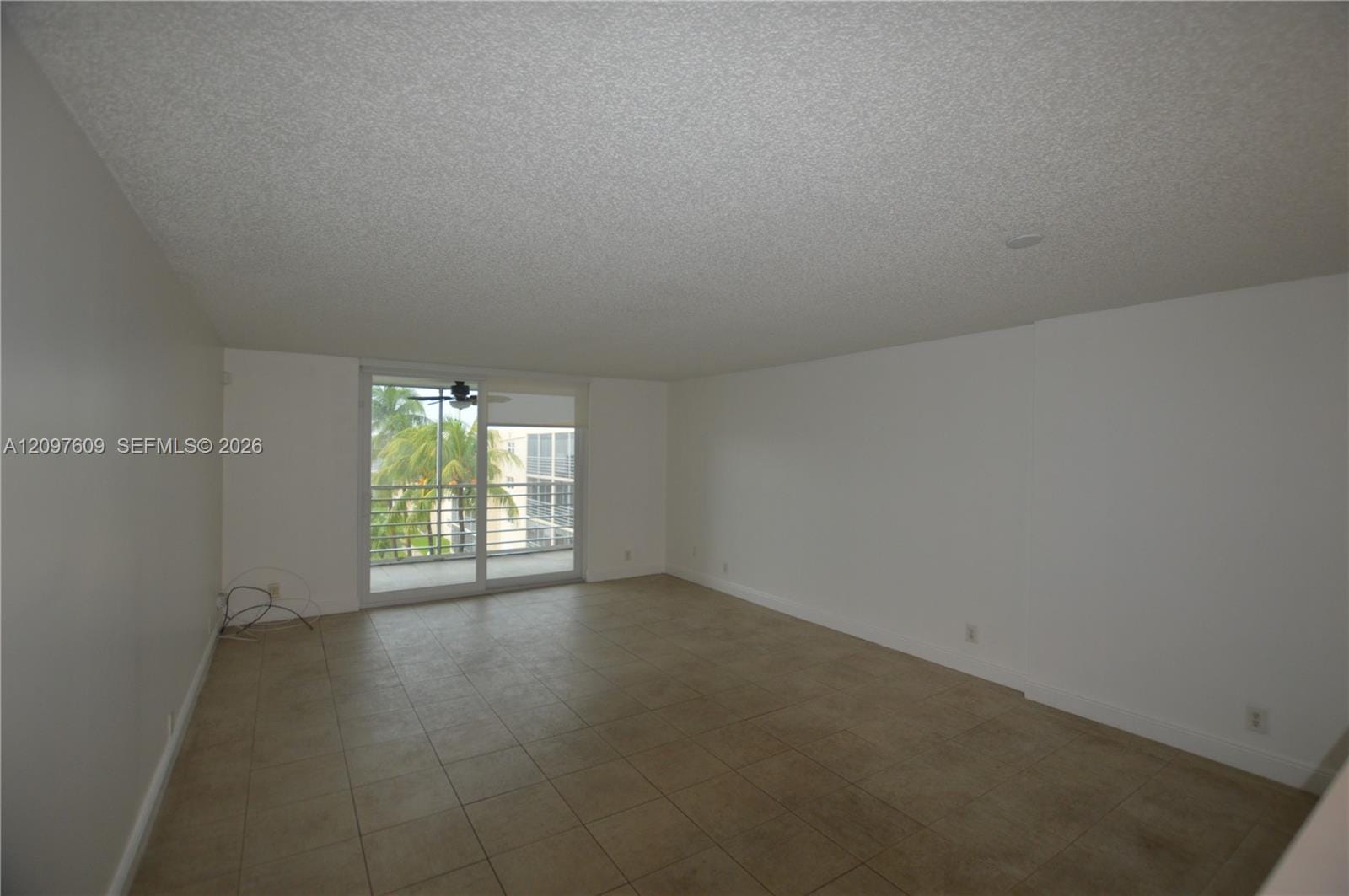 425 SE 11th Terrace 403, Dania Beach, FL 33004 photo 8