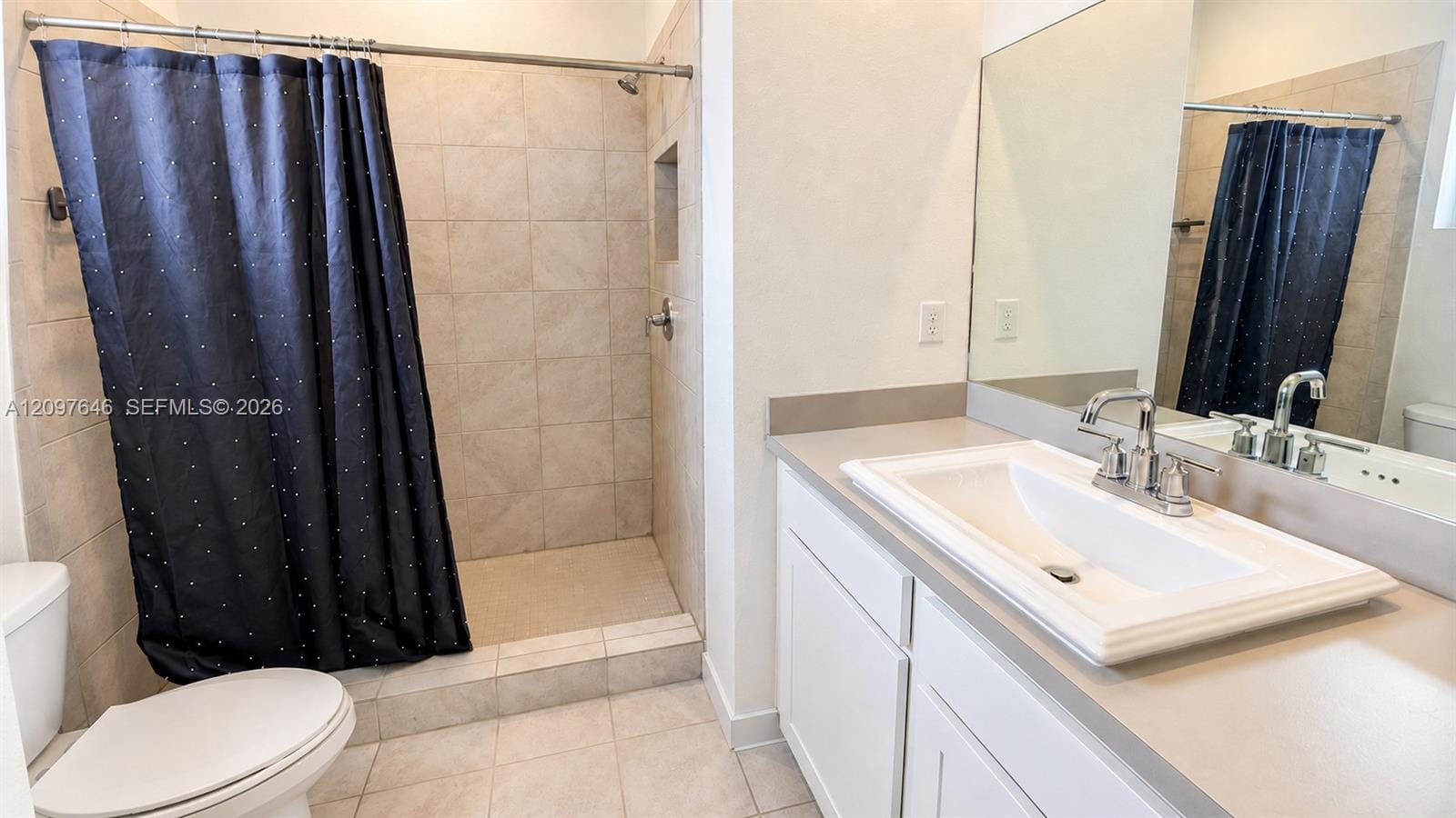 585 NE 5th Place 585, Florida City, FL 33034 photo 14