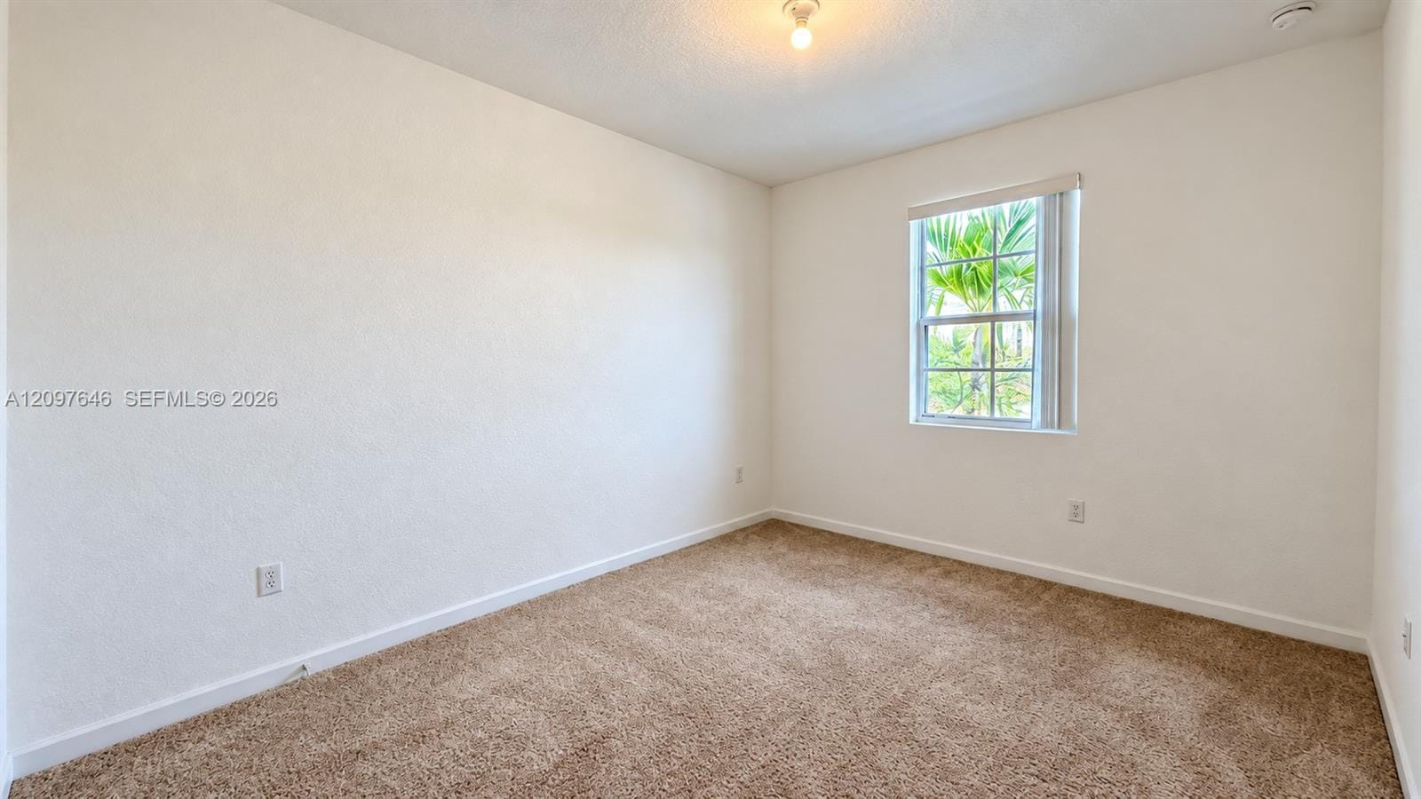 585 NE 5th Place 585, Florida City, FL 33034 photo 15