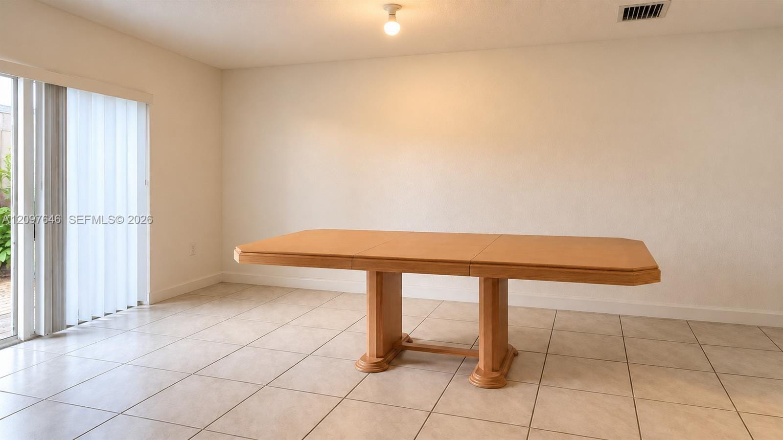585 NE 5th Place 585, Florida City, FL 33034 photo 6