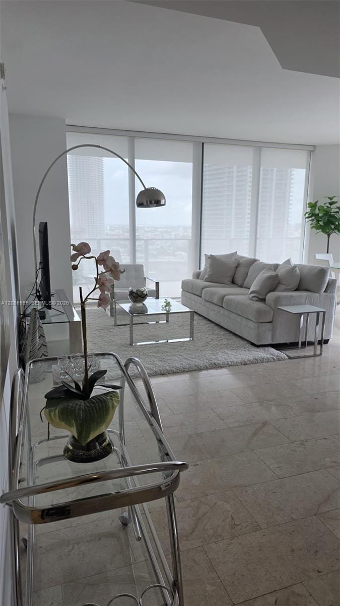 68 SE 6th Street 2412, Miami, FL 33131 photo 13