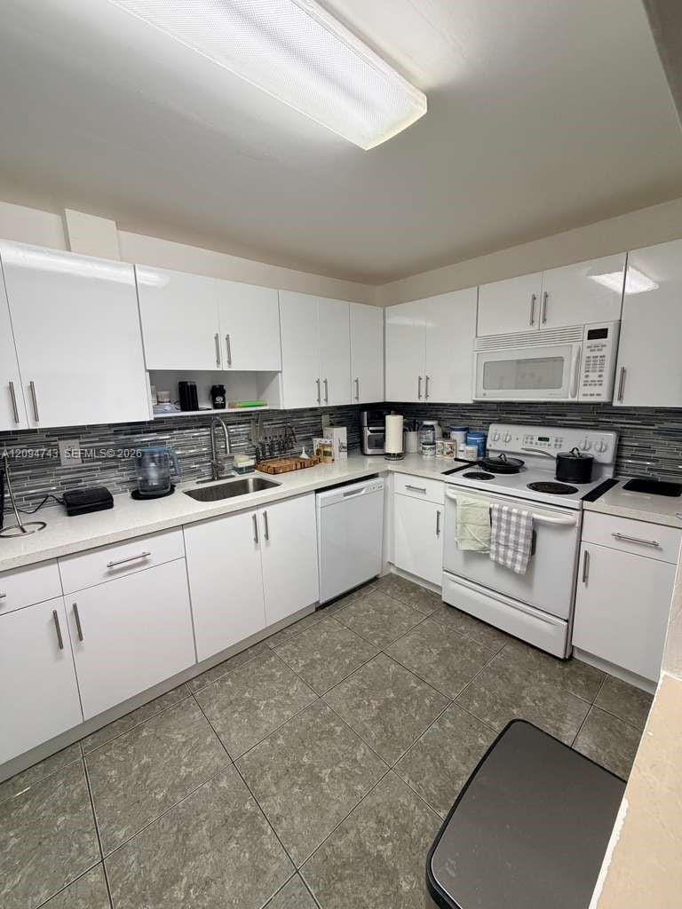 1470 NE 125th Terrace 602, North Miami, FL 33161 photo 4