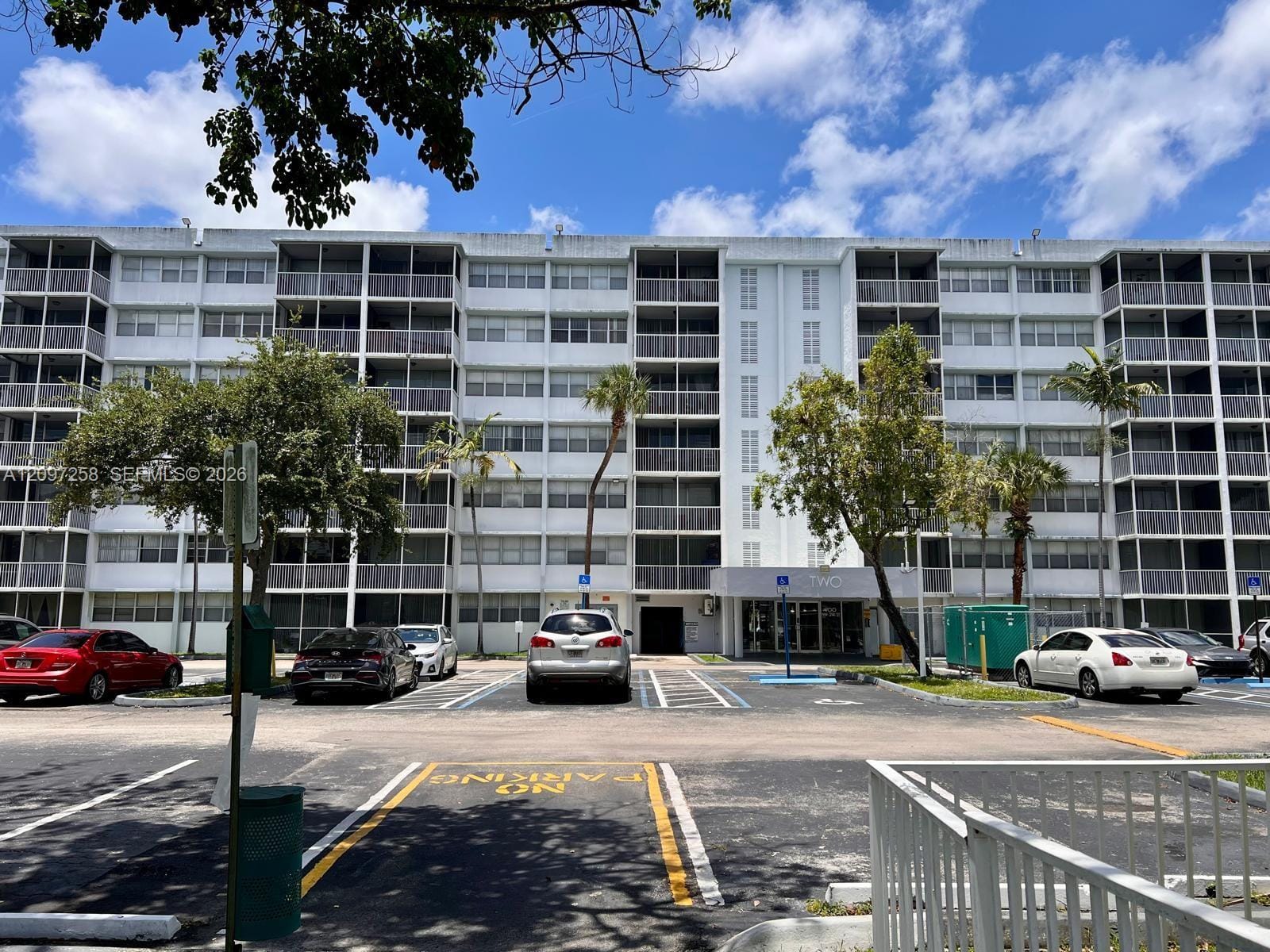 700 NW 214th Street 411, Miami Gardens, FL 33169 photo 1