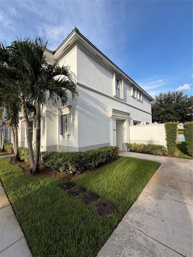 3921 SW 155th Avenue 312, Miramar, FL 33027
