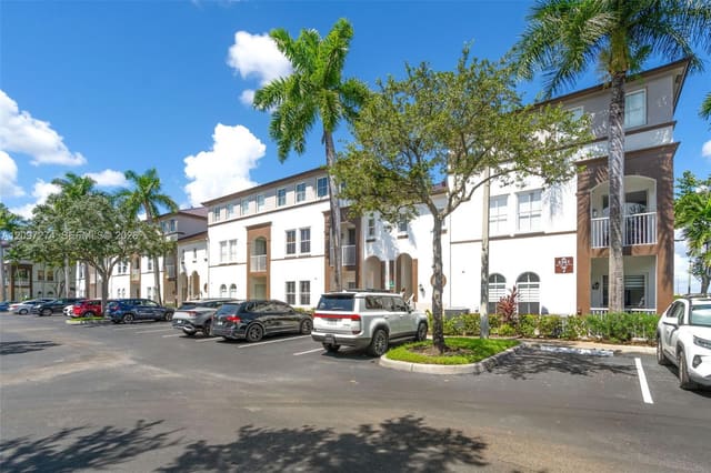 4361 SW 160th Avenue 202, Miramar, FL 33027
