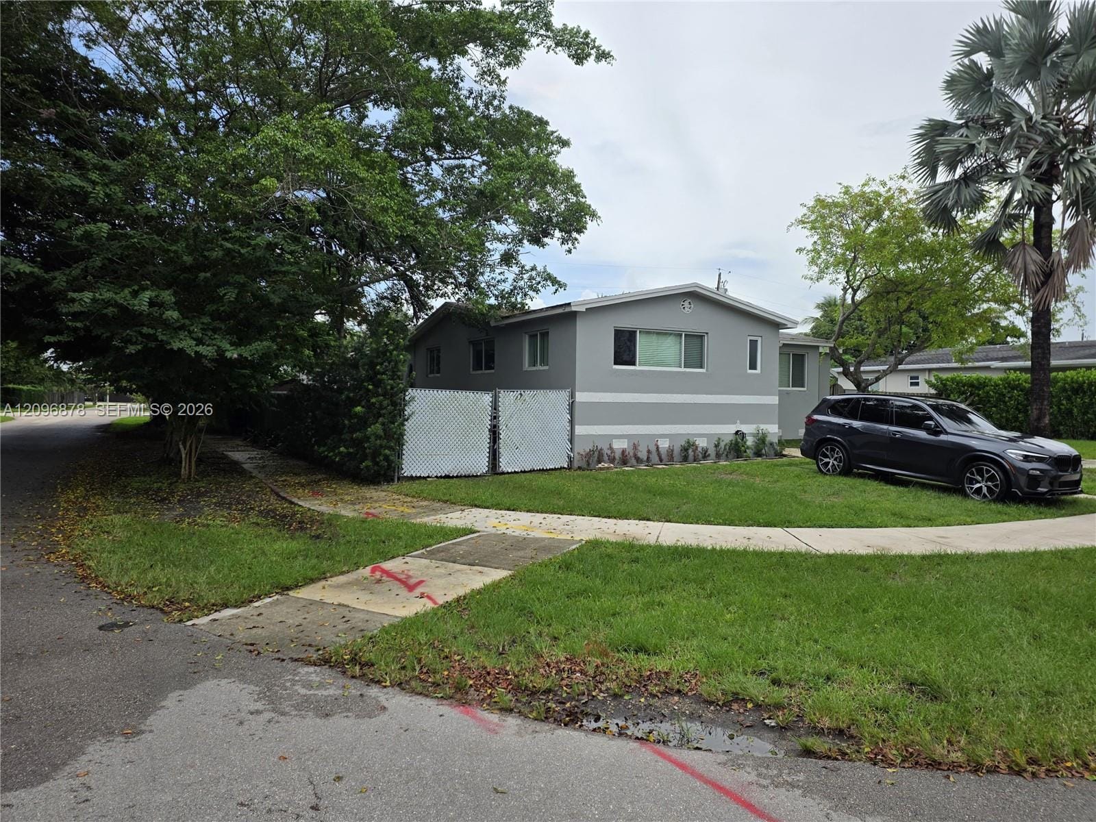 7930 SW 16th Street — photo 2