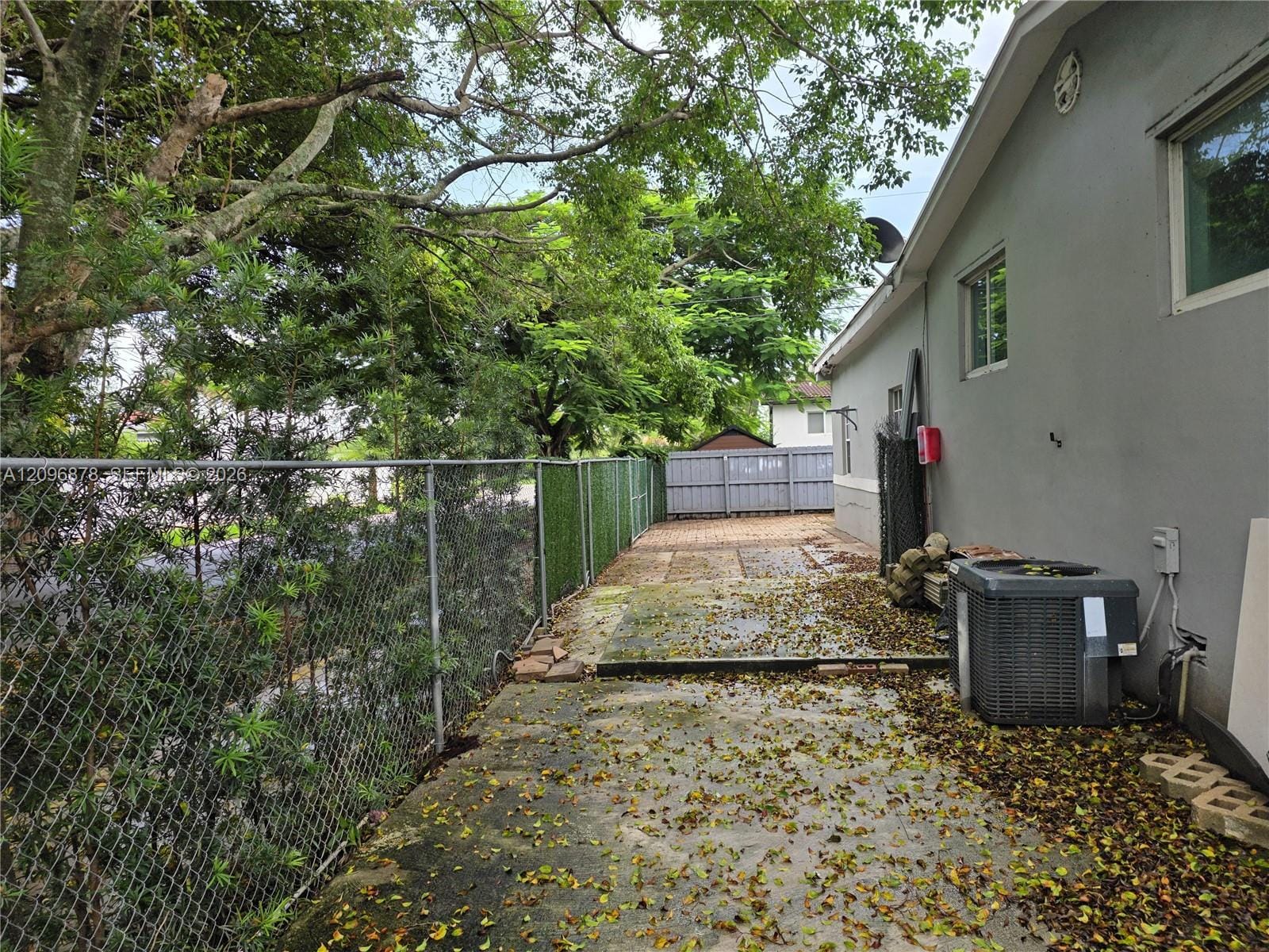 7930 SW 16th Street — photo 4