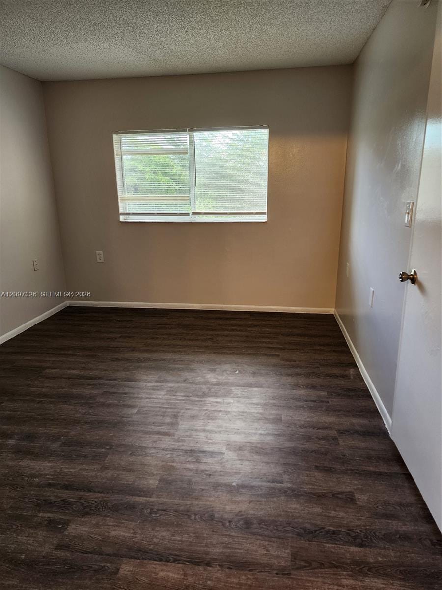 1201 Lake Victoria Drive F — photo 9