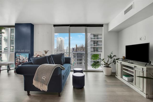 55 SE 6th Street 3701, Miami, FL 33131