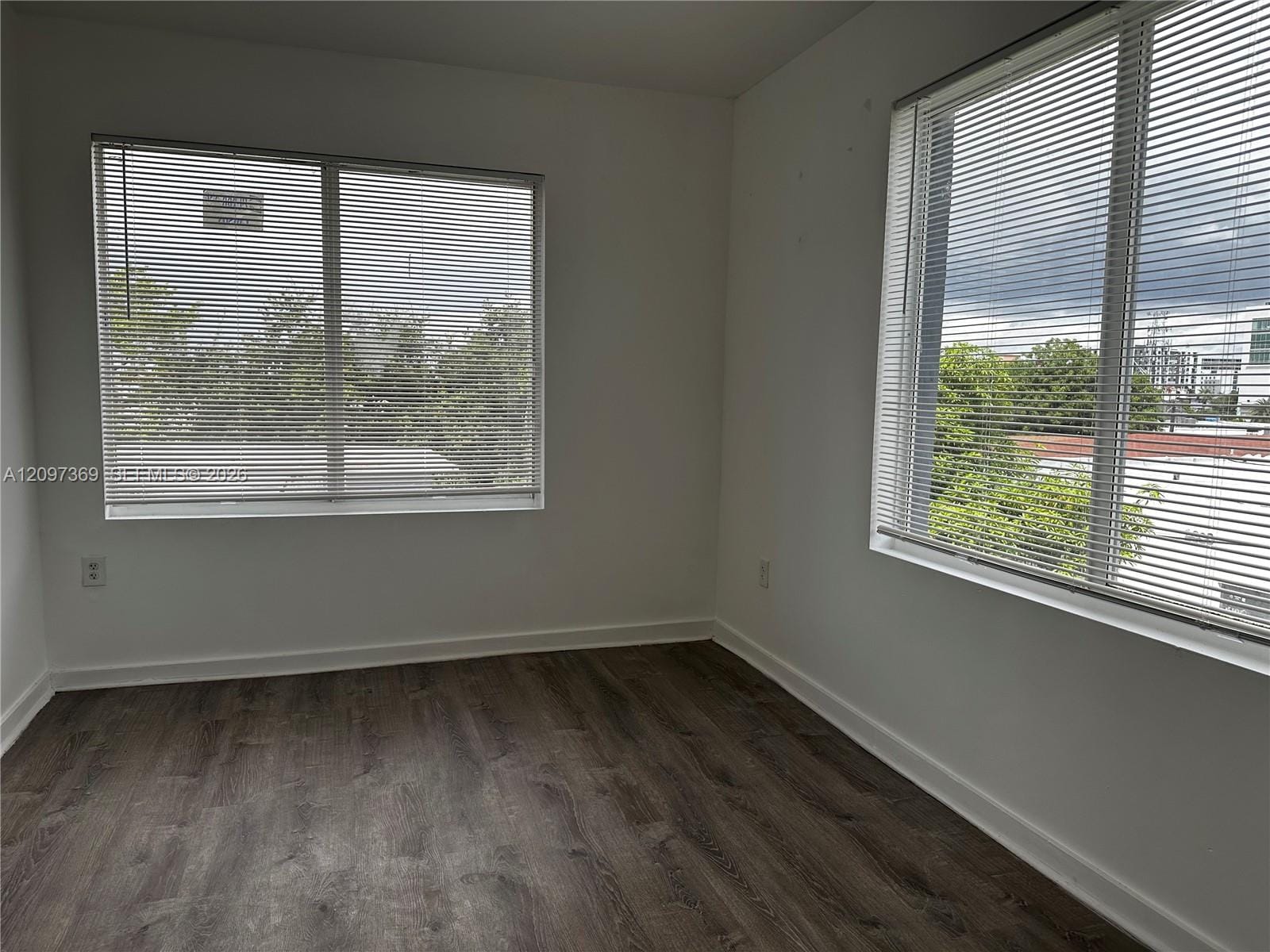 1129 NW 3rd Street 306 — photo 10