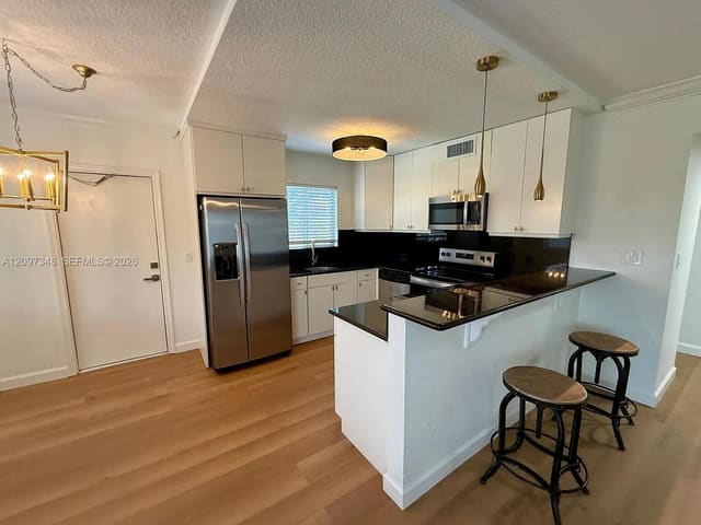 1353 Holly Heights Drive 3, Fort Lauderdale, FL 33304