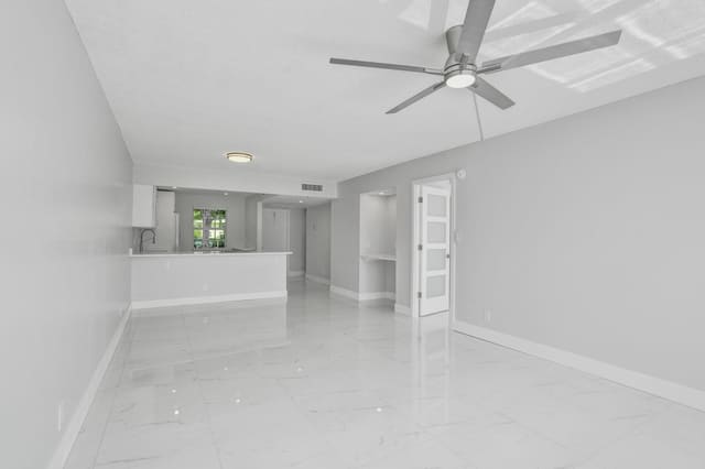 575 OAKS Lane 104, Pompano Beach, FL 33069