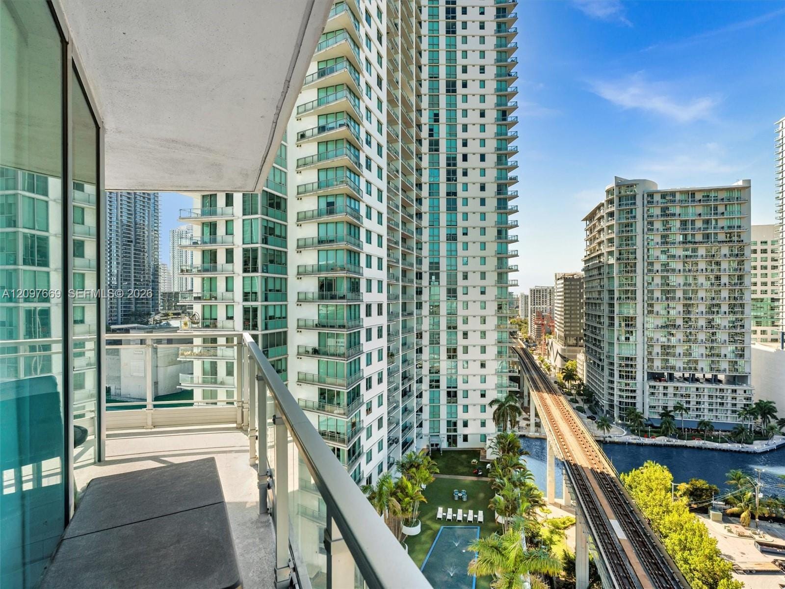 90 SW 3rd Street 2013, Miami, FL 33130 photo 13