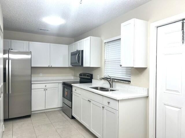 488 E JORDAN Boulevard — photo 2