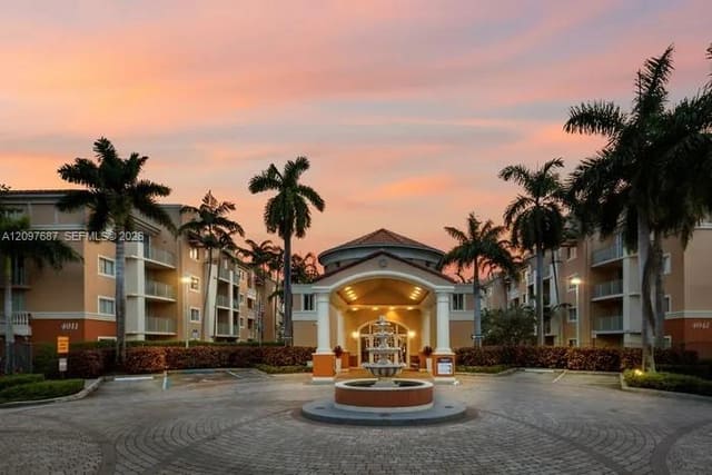 4031 N Pine Island Road 405, Sunrise, FL 33351
