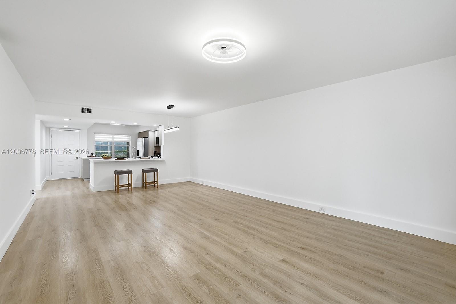 300 SW 130th Terrace 110B, Pembroke Pines, FL 33027 photo 2