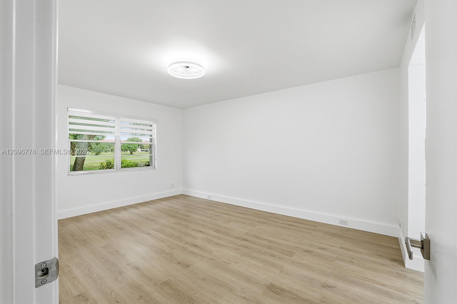 300 SW 130th Terrace 110B, Pembroke Pines, FL 33027 photo 12