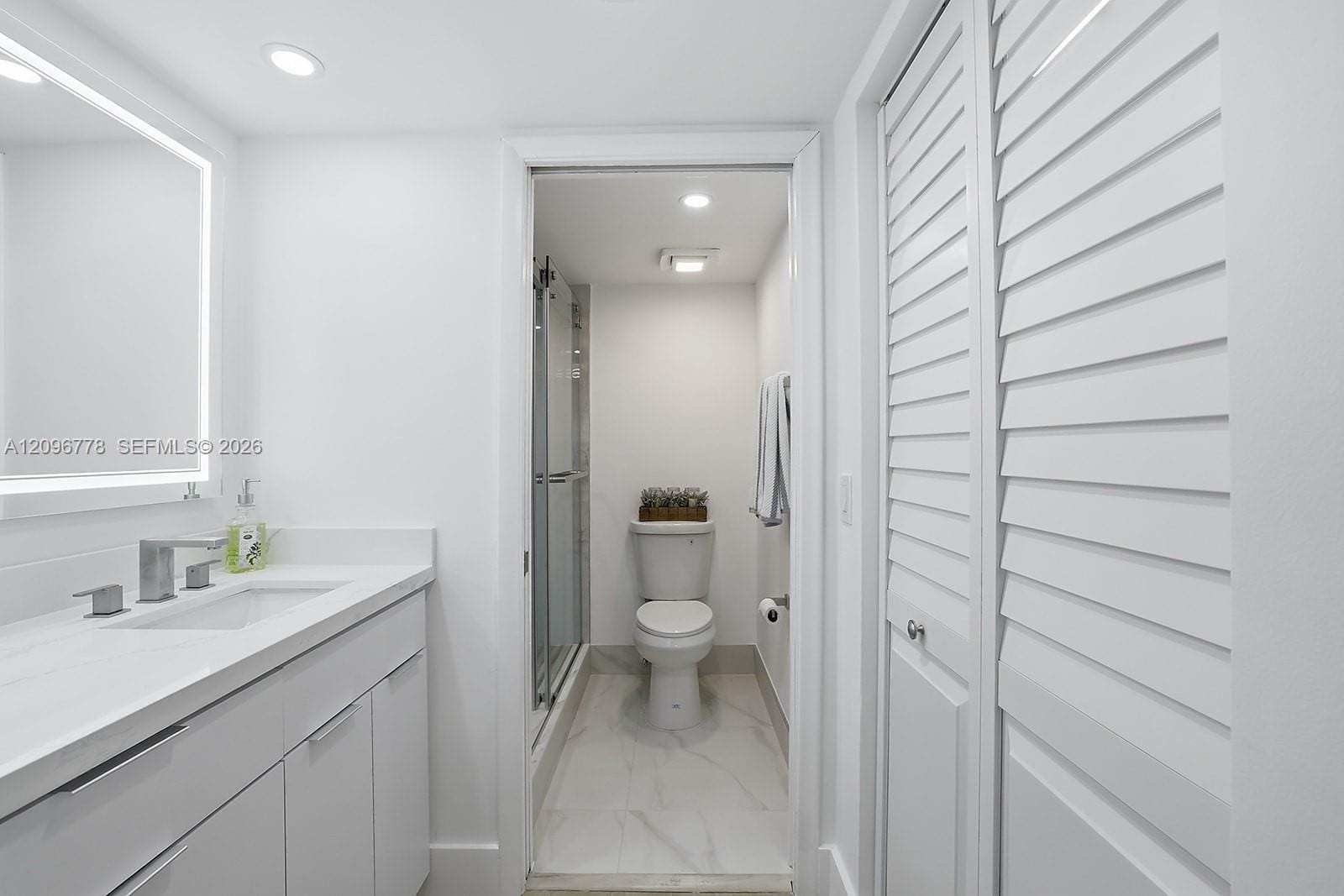 300 SW 130th Terrace 110B, Pembroke Pines, FL 33027 photo 16