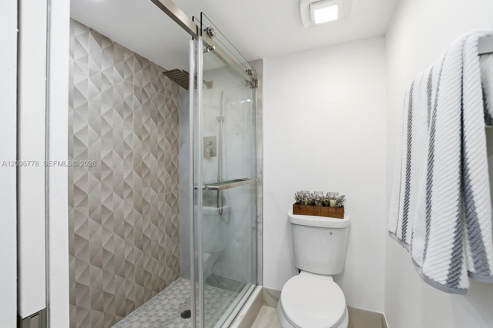300 SW 130th Terrace 110B, Pembroke Pines, FL 33027 photo 18