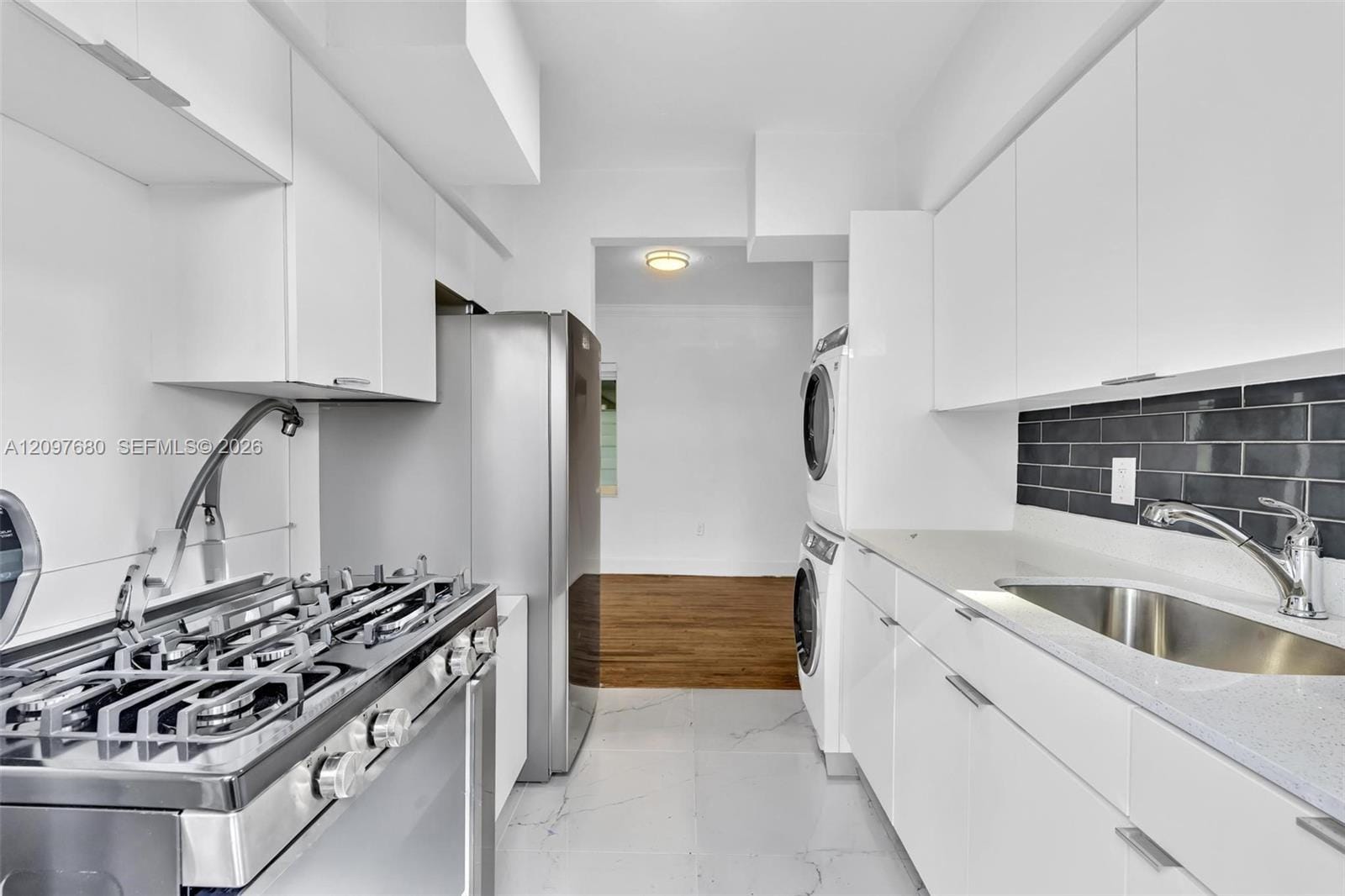 9200 E Bay Harbor Drive 1 — photo 11