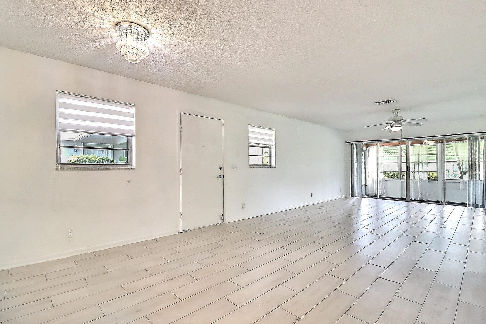 450 BLUEBIRD Lane — photo 3